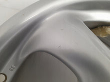 Laden Sie das Bild in den Galerie-Viewer, 1x Alufelge 17 Zoll 7.0" 5x130 55ET Glanz Silber 99636212400 Porsche Rim Wheel FEL1894836536cc