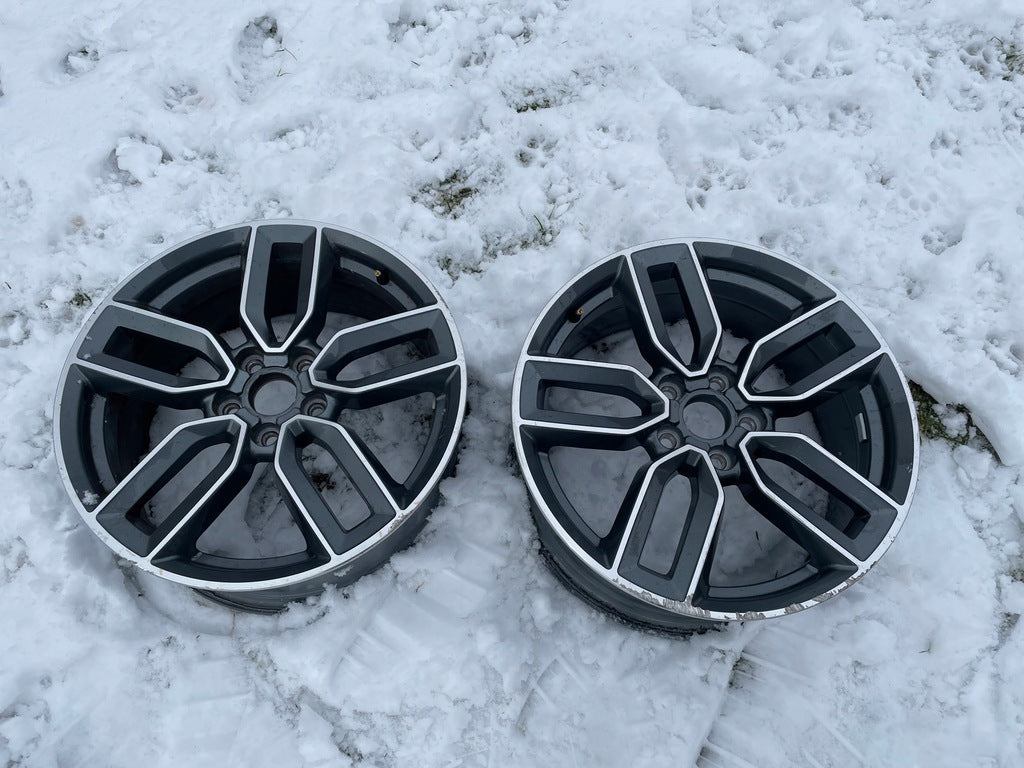 2x Alufelge 18 Zoll 7.5" 5x112 51ET Glanz Grau 8V0601025 Audi A3 Mg Rim Wheel FEL9717590961ms