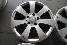 Laden Sie das Bild in den Galerie-Viewer, 4x Alufelge 16 Zoll 7.0&quot; 5x112 43ET 2044011102 Mercedes-Benz W204 Rim Wheel