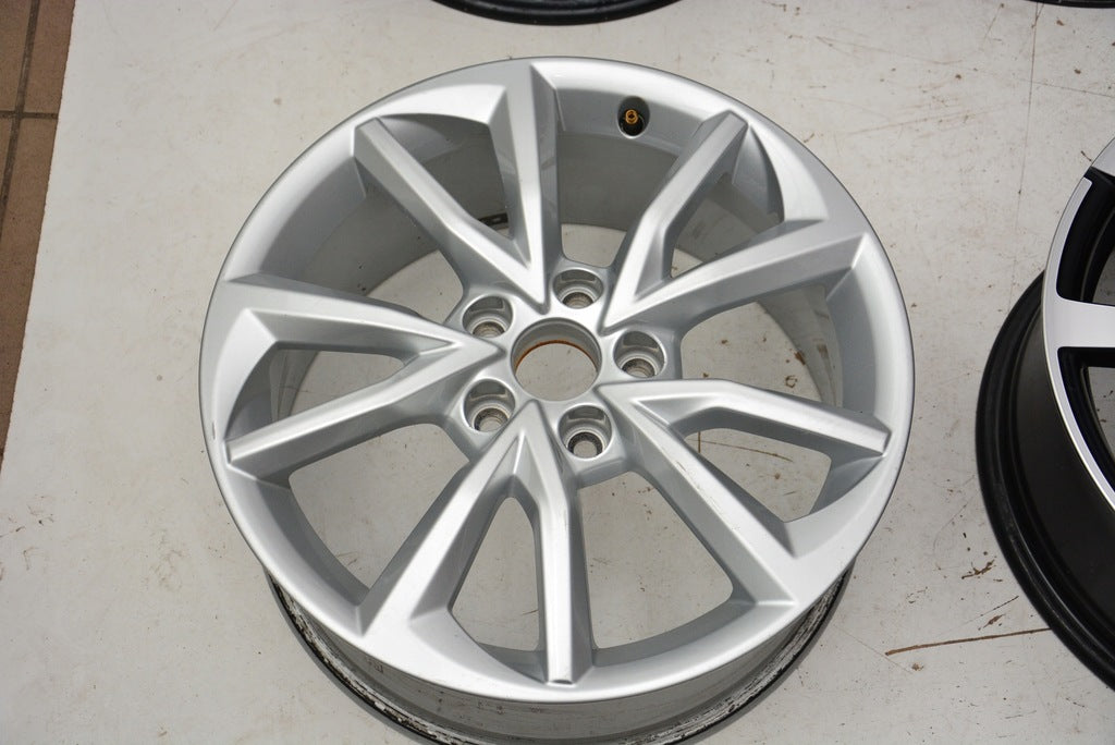 1x Alufelge 17 Zoll 7.0" 5x112 47ET Glanz Silber 8S0071497 Audi Rim Wheel FEL6268444974oj