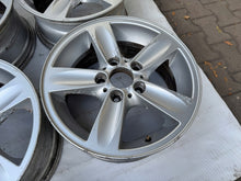 Laden Sie das Bild in den Galerie-Viewer, 4x Alufelge 16 Zoll 7.0" 5x120 44ET Silber 6775619 BMW E88 E81 E82 E87 Rim Wheel FEL6568428042jq