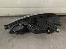 Laden Sie das Bild in den Galerie-Viewer, Frontscheinwerfer Audi A4 8W0941036J LED Rechts Scheinwerfer Headlight SCH8712149900fk