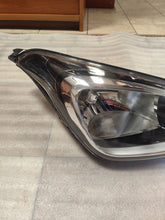 Laden Sie das Bild in den Galerie-Viewer, Frontscheinwerfer Hyundai I10 92102-B9000 Rechts Scheinwerfer Headlight SCH8795901237fs