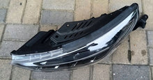 Laden Sie das Bild in den Galerie-Viewer, Frontscheinwerfer Hyundai I30 III 92101G4600 Links Scheinwerfer Headlight SCH2513149722fg