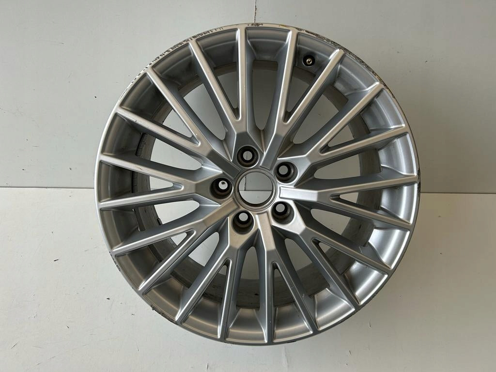 1x Alufelge 18 Zoll 8.5" 5x112 8S0601025 Audi Tt Rim Wheel