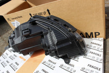 Laden Sie das Bild in den Galerie-Viewer, Frontscheinwerfer Hyundai Ix20 921021K000 Rechts Scheinwerfer Headlight SCH6429859904uf