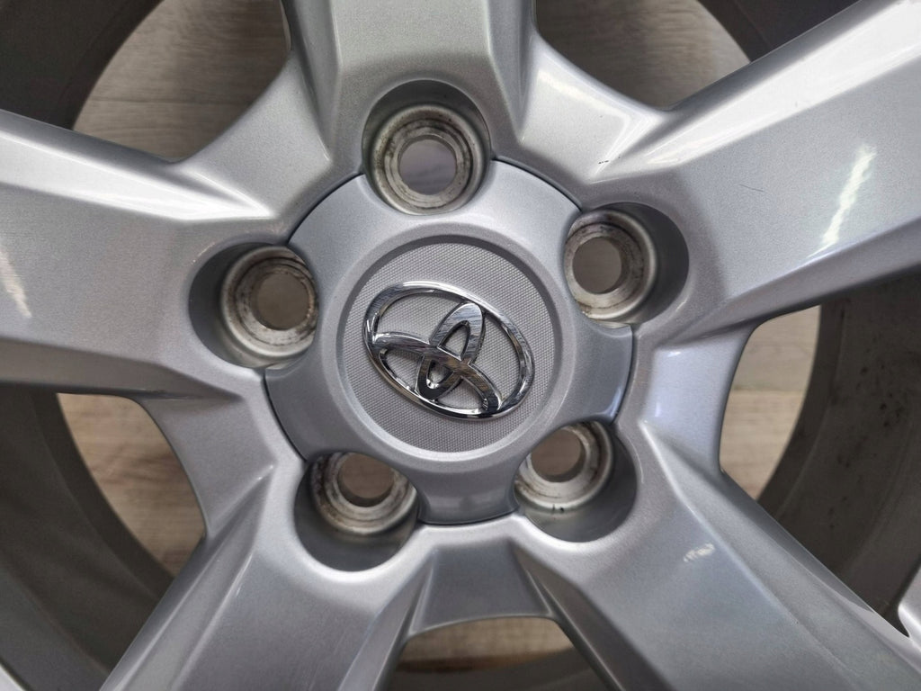 1x Alufelge 17 Zoll Toyota Rav 4 Rim Wheel FEL9524901466db