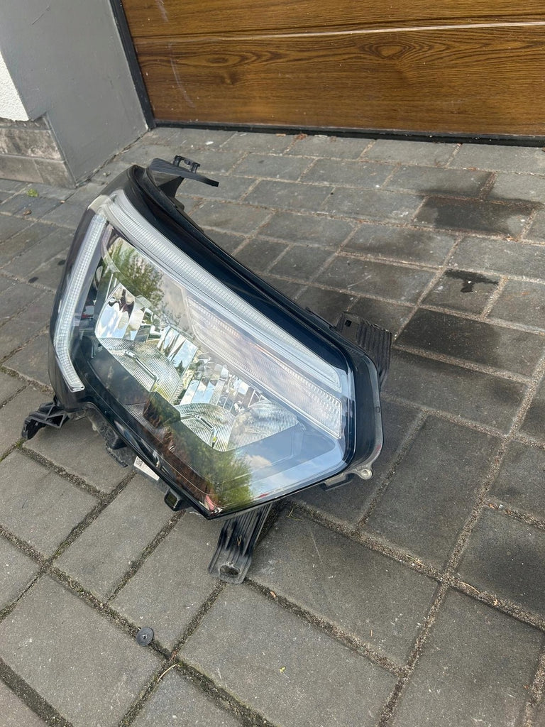 Frontscheinwerfer Renault Master 260105567R LED Ein Stück (Rechts oder Links) SCH3902068920yf