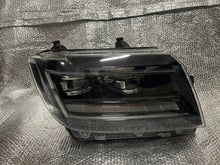 Load image into Gallery viewer, Frontscheinwerfer VW Crafter 7C1941036A Rechts Scheinwerfer Headlight SCH5204445287sa