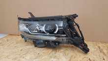 Laden Sie das Bild in den Galerie-Viewer, Frontscheinwerfer Toyota Land Cruiser Full LED Rechts Scheinwerfer Headlight SCH9739230621iw