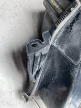 Laden Sie das Bild in den Galerie-Viewer, Frontscheinwerfer Opel Astra H Xenon Rechts Scheinwerfer Headlight SCH4041065948uq