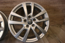 Laden Sie das Bild in den Galerie-Viewer, 4x Alufelge 17 Zoll 6.0" 5x112 48ET Glanz Silber 8V0601025DH Audi Super FEL3217108584xg