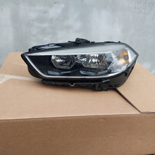 Laden Sie das Bild in den Galerie-Viewer, Frontscheinwerfer BMW 1 F40 7214913-12 LED Links Scheinwerfer Headlight
