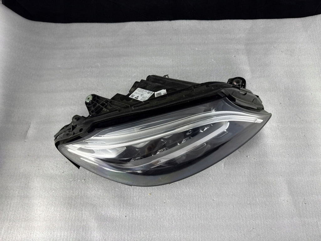 Frontscheinwerfer Mercedes-Benz W205 A205 A2059068005 LED Rechts Headlight SCH3598678147kz