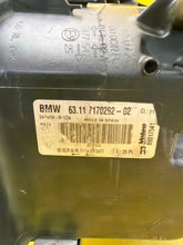 Laden Sie das Bild in den Galerie-Viewer, Frontscheinwerfer BMW 1 E88 E82 E87 7170292-02 Xenon Rechts Headlight SCH1847280872ss