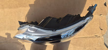 Laden Sie das Bild in den Galerie-Viewer, Frontscheinwerfer Toyota Proace 9808581280-00 Links Scheinwerfer Headlight SCH6908916242kk