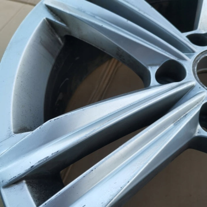 1x Alufelge 18 Zoll 7.0" 5x112 43ET Glanz Silber 5NA601025M VW Tiguan Rim Wheel FEL1415495068eo