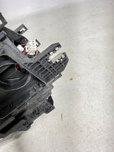 Laden Sie das Bild in den Galerie-Viewer, Frontscheinwerfer Audi Q3 8U0941006 8U09410068U0941006 Xenon Rechts Headlight SCH4759070296hg