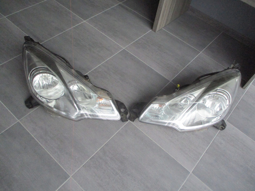 Frontscheinwerfer Citroën C3 II 9677033880 Ein Stück (Rechts oder Links)