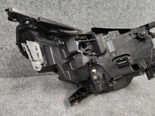 Laden Sie das Bild in den Galerie-Viewer, Frontscheinwerfer Renault Clio I V 260600901RSCZ LED Links Headlight SCH7266237093vx