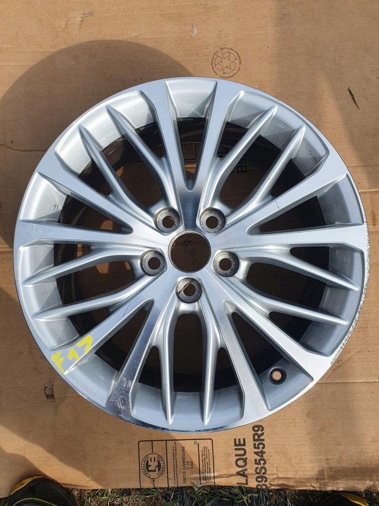1x Alufelge 18 Zoll 7.5" 5x114.3 45ET Glanz Silber 19042407132 Toyota Avensis FEL2078502966ay