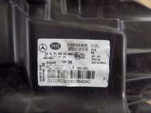 Load image into Gallery viewer, Frontscheinwerfer Mercedes-Benz Sprinter A9068202461 9068202461 Rechts Headlight