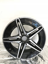 Laden Sie das Bild in den Galerie-Viewer, 1x Alufelge 18 Zoll 7.5&quot; 5x112 Glanz A2064011700 Mercedes-Benz W206 Rim Wheel