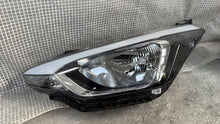 Load image into Gallery viewer, Frontscheinwerfer Hyundai I20 Links Scheinwerfer Headlight SCH1125553405aj