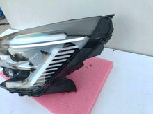 Laden Sie das Bild in den Galerie-Viewer, Frontscheinwerfer Renault Clio V 260600901R Full LED Links Headlight SCH7694365021sg