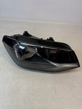 Laden Sie das Bild in den Galerie-Viewer, Frontscheinwerfer VW Caddy 2K1941016B Rechts Scheinwerfer Headlight SCH8310435706ss