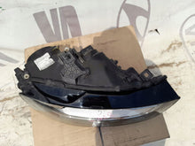 Load image into Gallery viewer, Frontscheinwerfer Audi A4 8K0941006C Vorderseite Scheinwerfer Headlight