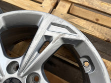Laden Sie das Bild in den Galerie-Viewer, 1x Alufelge 17 Zoll 5x114.3 52910J9700 Hyundai Kona Rim Wheel FEL4194016953ls
