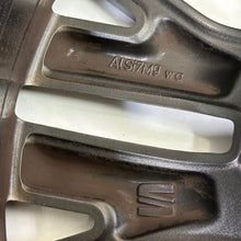 Load image into Gallery viewer, 1x Alufelge 18 Zoll 7.5&quot; 5x112 46ET Glanz Graphit 5FA601025 Mg Leon Rim Wheel