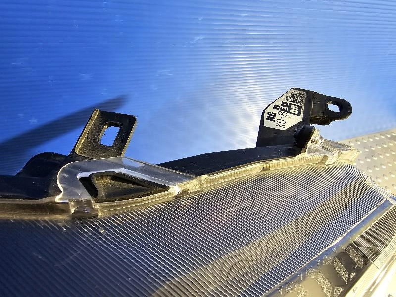 Frontscheinwerfer Toyota 4 Yaris Full LED Rechts Scheinwerfer Headlight