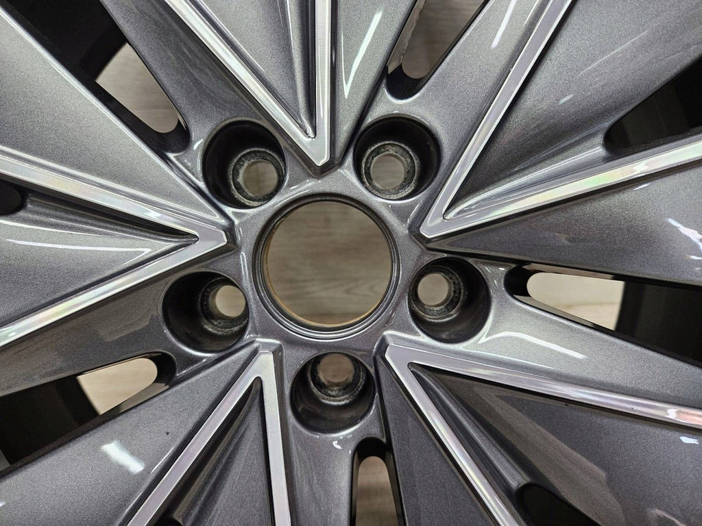 1x Alufelge 17 Zoll 6.5" 5x100 40ET Graphit 658601025 Skoda Scala Kamiq FEL5174250185dn