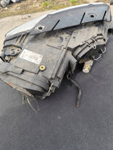 Laden Sie das Bild in den Galerie-Viewer, Frontscheinwerfer VW Passat 3C0941751K Xenon Links Scheinwerfer Headlight SCH4132990628sq