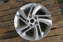 Load image into Gallery viewer, 1x Alufelge 17 Zoll 7.0&quot; 5x114.3 40ET Nissan Rim Wheel