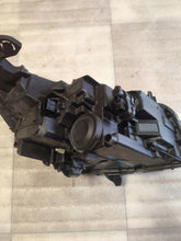 Laden Sie das Bild in den Galerie-Viewer, Frontscheinwerfer Peugeot 208 I 9833036380 Links Scheinwerfer Headlight SCH7406330364us