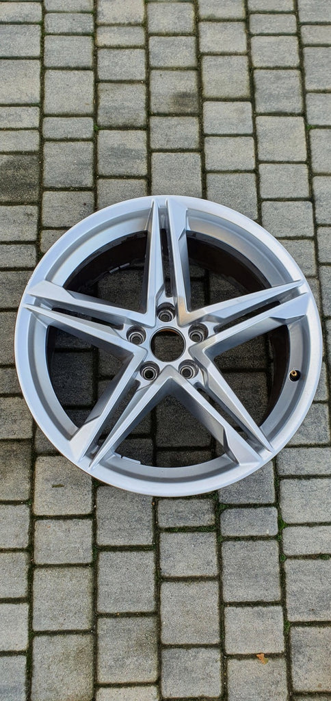 1x Alufelge 18 Zoll 8.5" 5x112 29ET 8W0601025DE Audi A4 B9 Rim Wheel