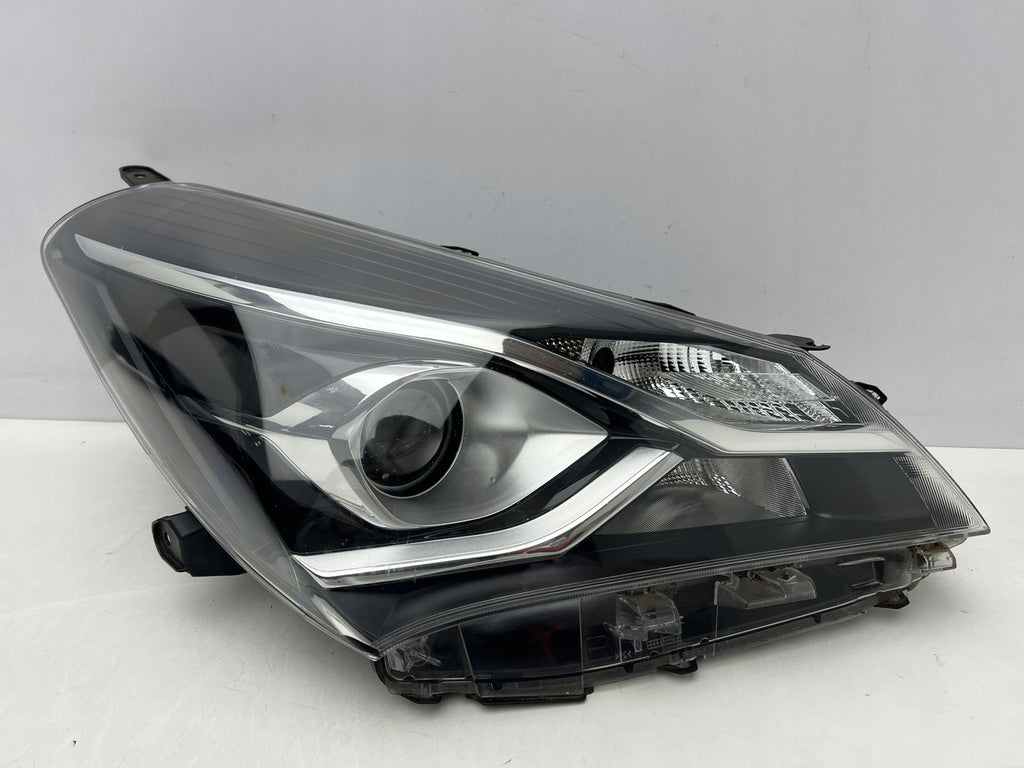 Frontscheinwerfer Toyota Yaris Rechts Scheinwerfer Headlight