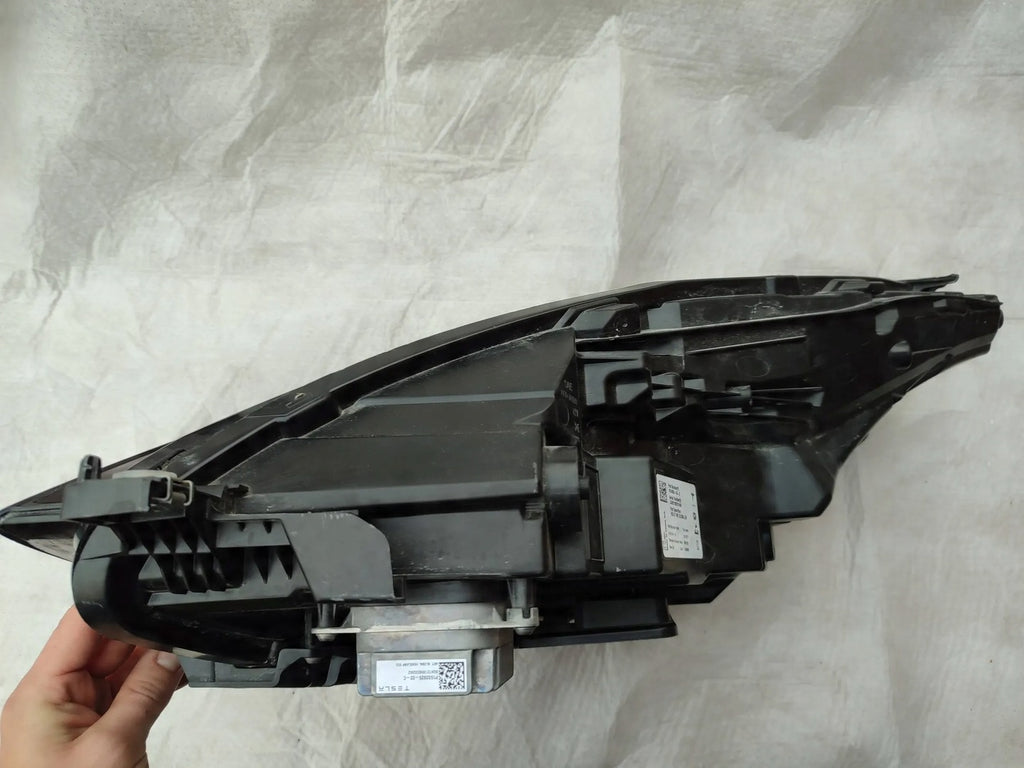 Frontscheinwerfer Tesla Model 3 Y 1514953-00-D Full LED Rechts oder Links