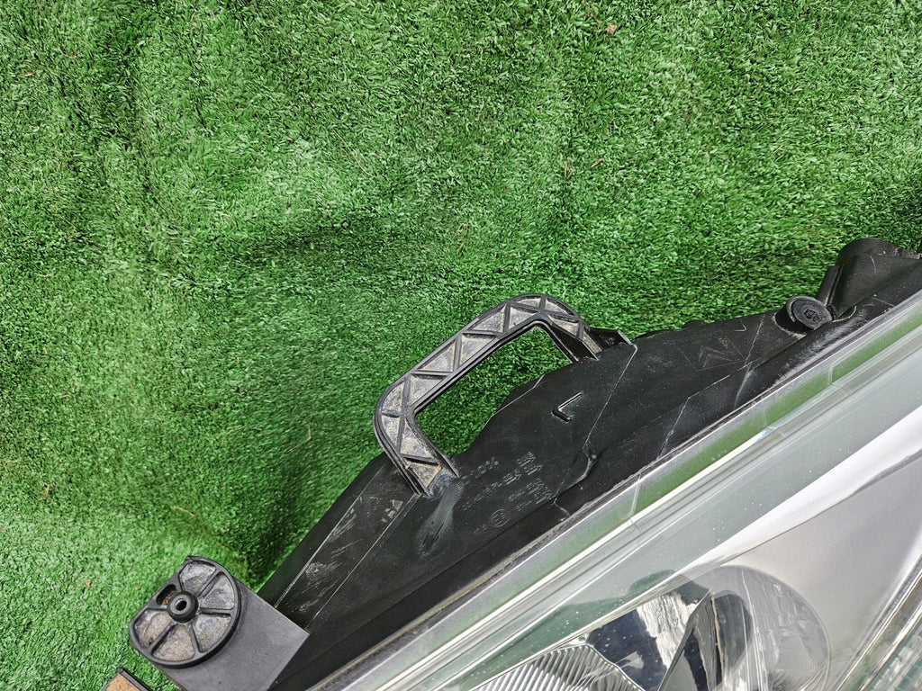 Frontscheinwerfer Citroën Berlingo 9806306580 Ein Stück (Rechts oder Links)