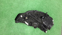 Laden Sie das Bild in den Galerie-Viewer, Frontscheinwerfer Audi A3 8V0941005 Xenon Links Scheinwerfer Headlight