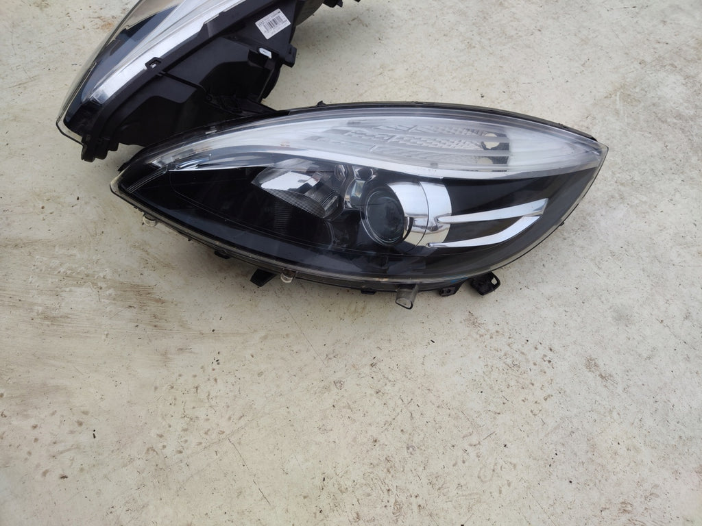 Frontscheinwerfer Renault Scenic 260106928R Ein Satz Scheinwerfer Headlight SCH2789650990qb