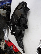 Laden Sie das Bild in den Galerie-Viewer, Frontscheinwerfer Peugeot 208 9802221280 Rechts Scheinwerfer Headlight