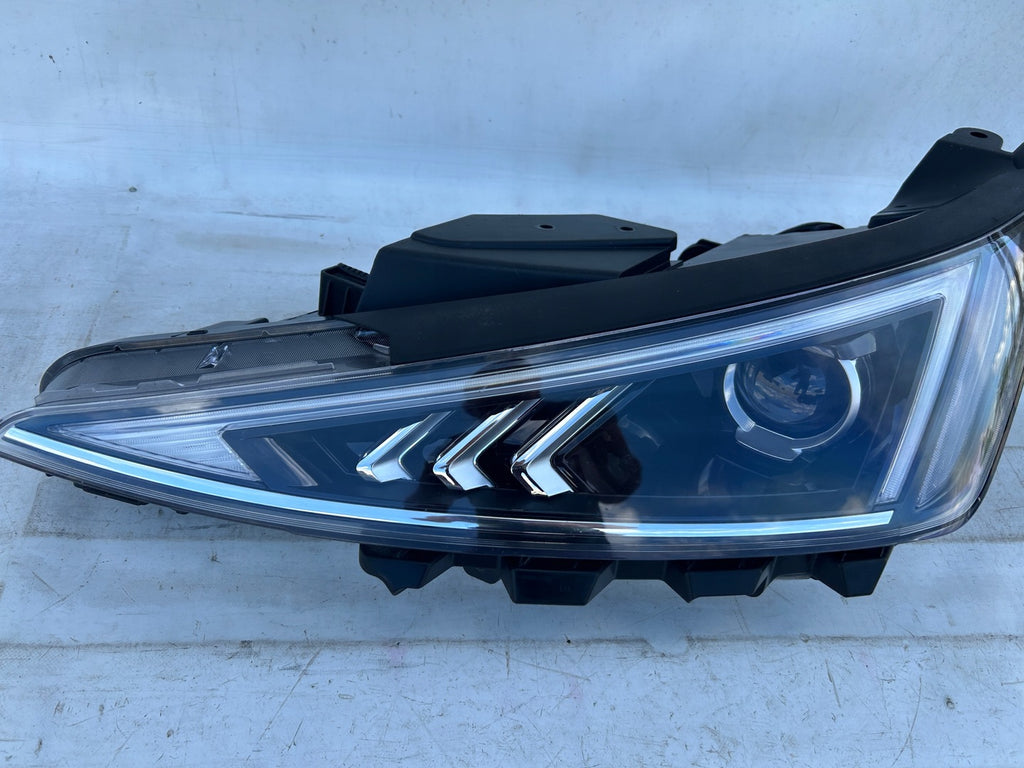 Frontscheinwerfer Hyundai Elantra 92101-F2 LED Ein Stück (Rechts oder Links)