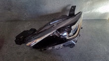 Laden Sie das Bild in den Galerie-Viewer, Frontscheinwerfer Mazda Cx3 Cx-3 D10E-51040 Links Scheinwerfer Headlight