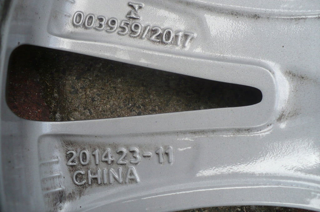 1x Alufelge 18 Zoll 8.0" 5x120 57ET Glanz Grau 6855093 BMW F45 F46 Rim Wheel