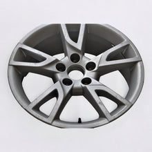 Load image into Gallery viewer, 1x Alufelge 17 Zoll 6.5&quot; 5x112 33ET Glanz Silber 8U0071497 Audi A4 Q3 Rim Wheel