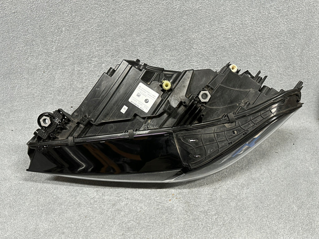 Frontscheinwerfer BMW X5 G05 G06 5A8E105-01 LED Links Scheinwerfer Headlight SCH9813038383is